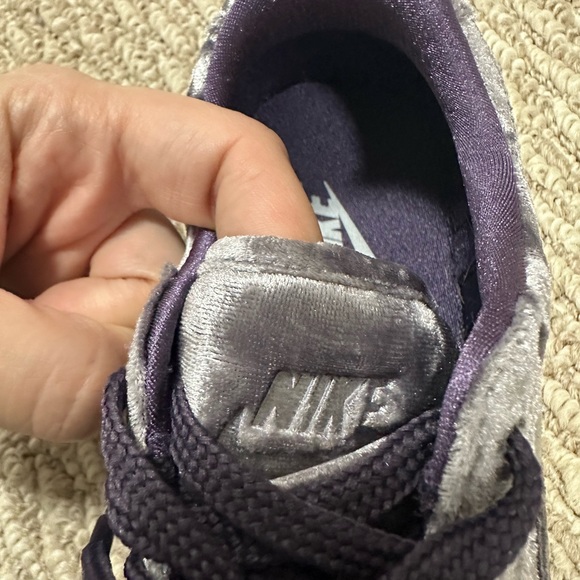 NIKE WOMEN’S BLAZER LOW LX - Picture 3 of 6